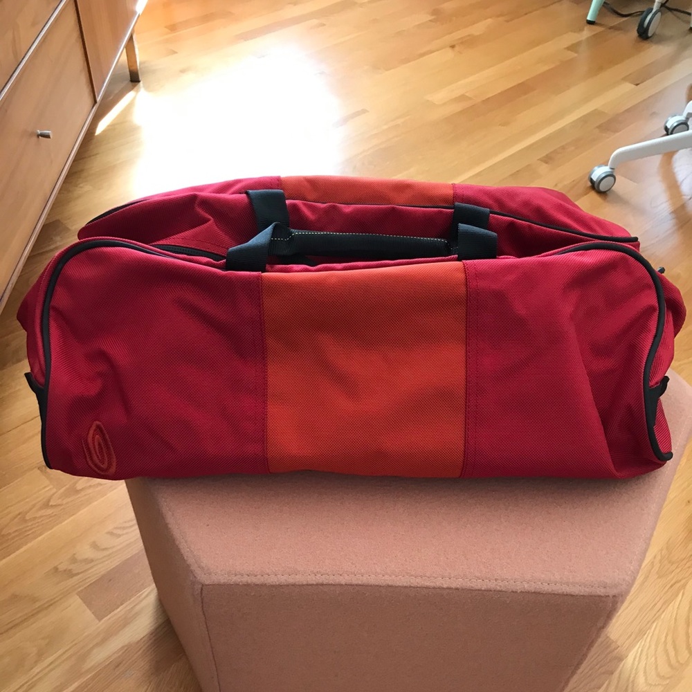 Like new Timbuk2 duffle